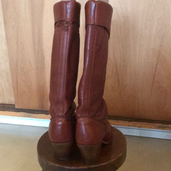 SOLD. Vintage Dexter Leather Cuffed Boots - Picture 5 of 10